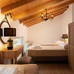 Aneli Luxury - Alexandra With Heated Pool Vila *