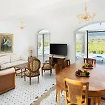 Aneli Luxury - Alexandra With Heated Pool Vila