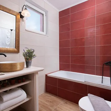 Aneli Luxury - Alexandra With Heated Pool