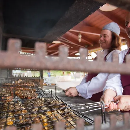 Aneli Luxury - Alexandra With Heated Pool Villa